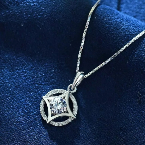 NEW 925 Sterling Silver Diamond Star Necklace - Picture 5 of 11